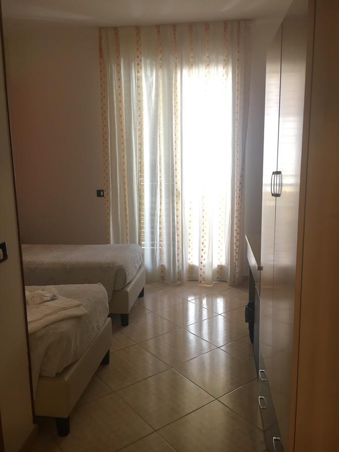 Mediterraneo Bed and Breakfast Pozzallo Eksteriør billede